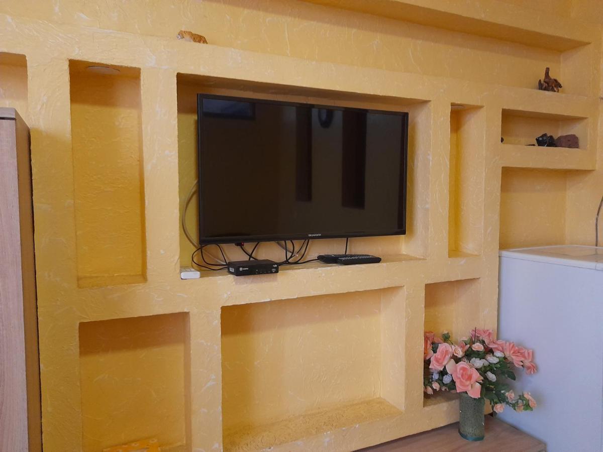 יירבאן Guest House In Center מראה חיצוני תמונה