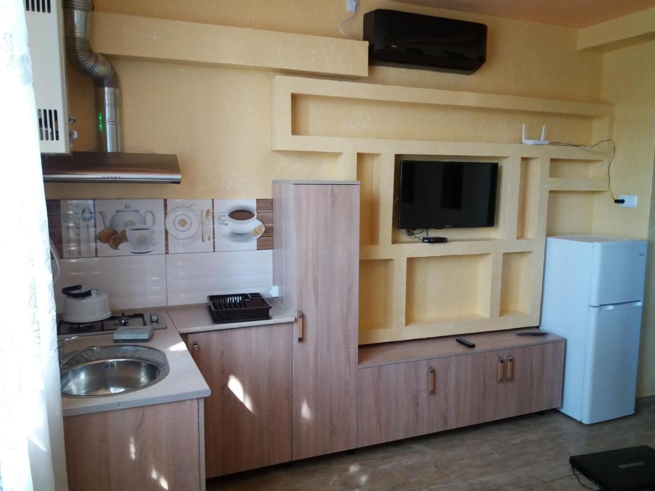 יירבאן Guest House In Center מראה חיצוני תמונה